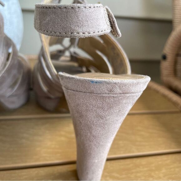 Naturalizer Kappa Peep Toe Heels Ankle Strap Faux Suede Sandals Women’s Size 6.5 - Picture 11 of 13